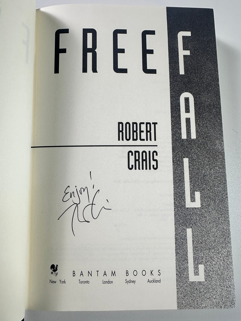 Free Fall SIGNED by Robert Crais