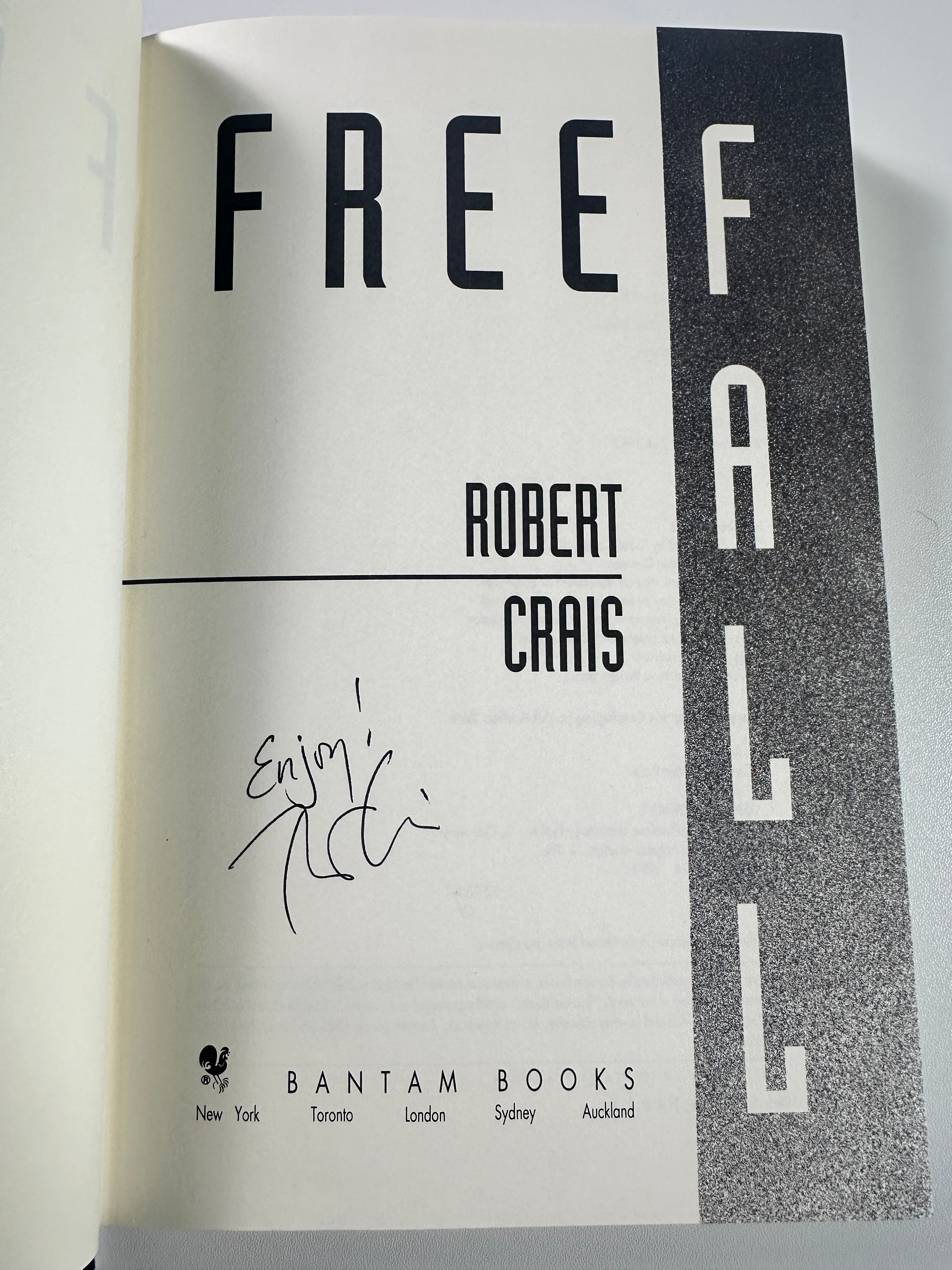 Free Fall SIGNED by Robert Crais